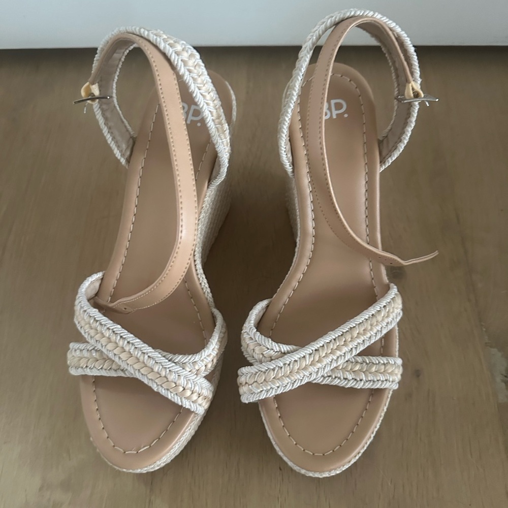 BP wedge sandal